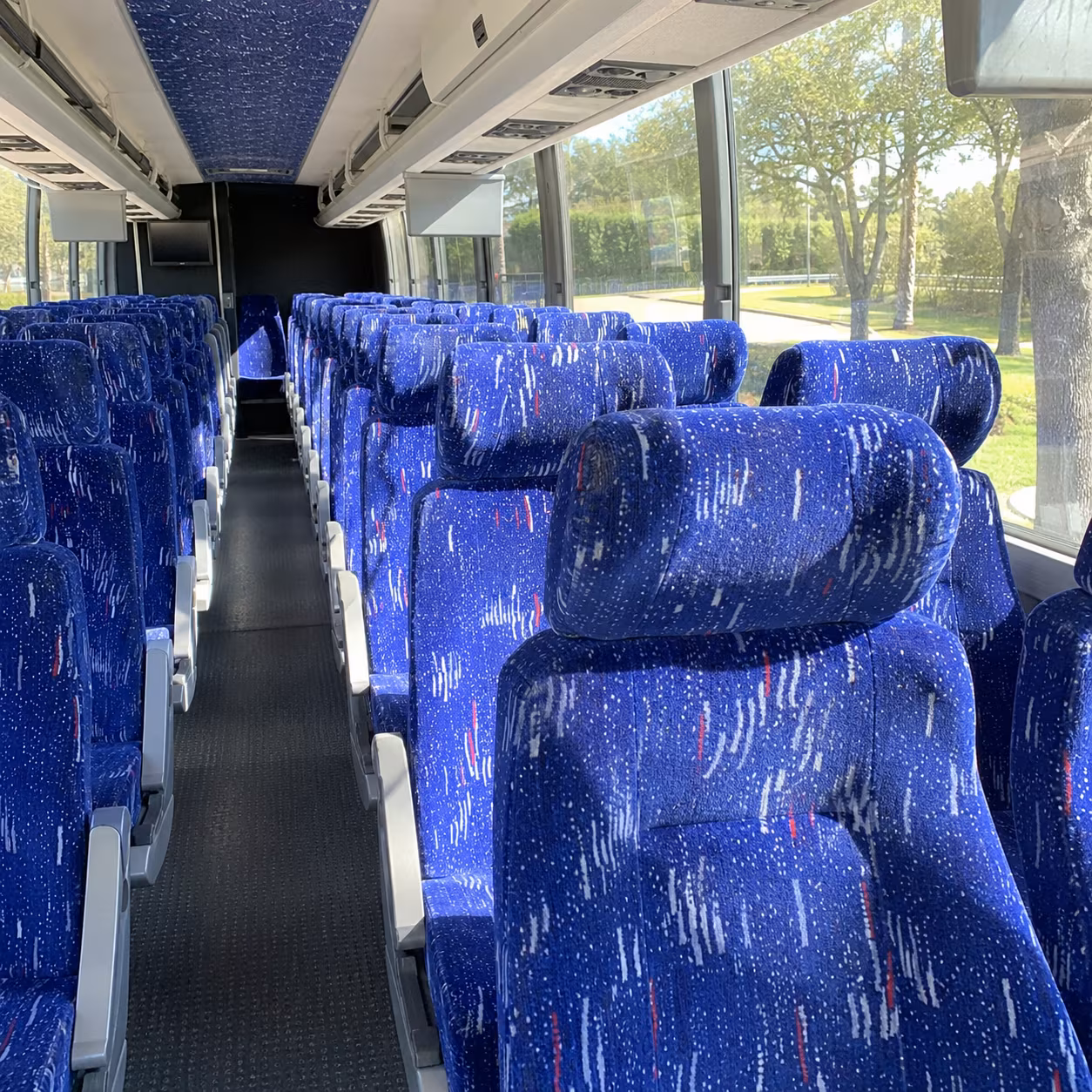 charter buses make nyc field trips from woodbridge simple