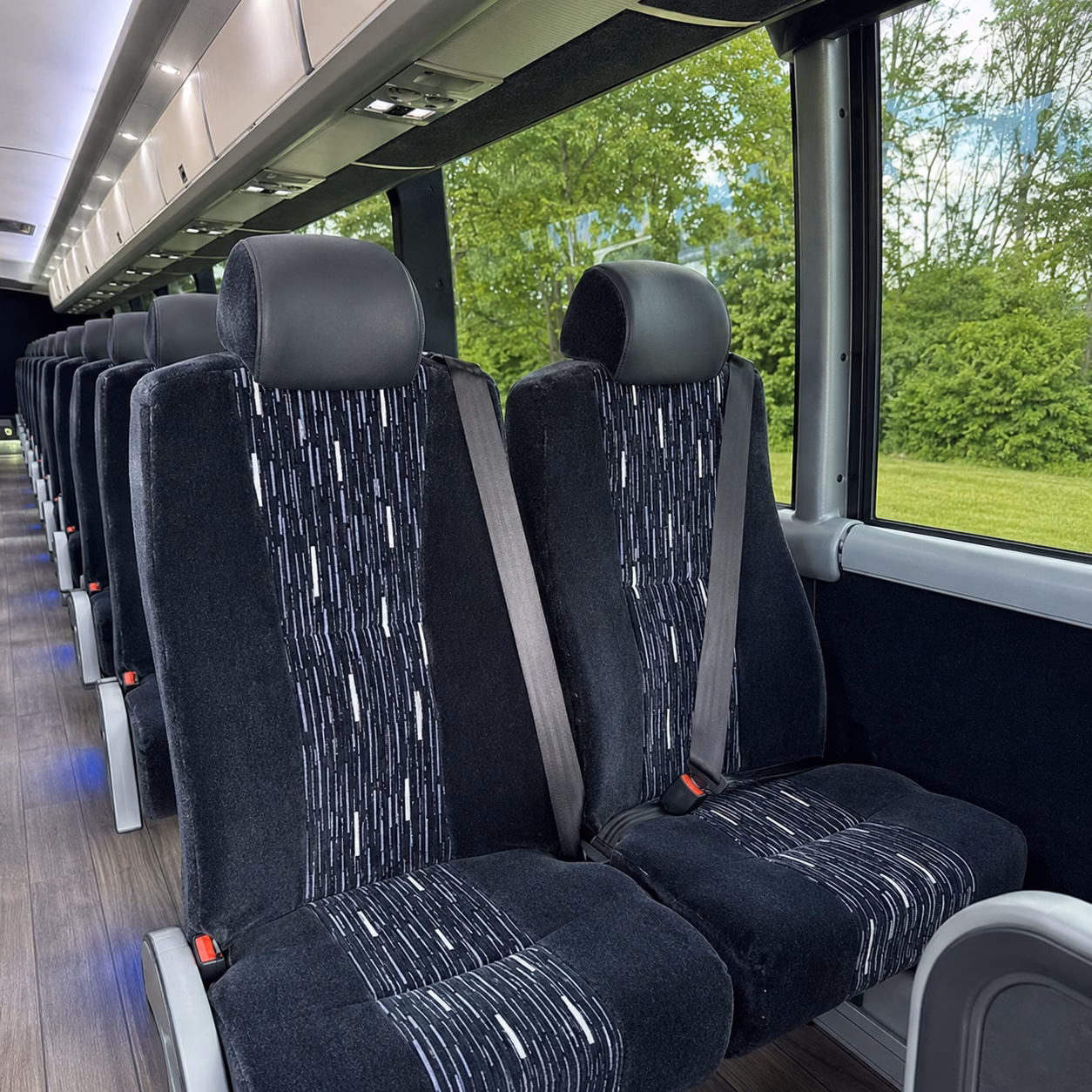 how the type of bus changes the price in woodbridge new jersey