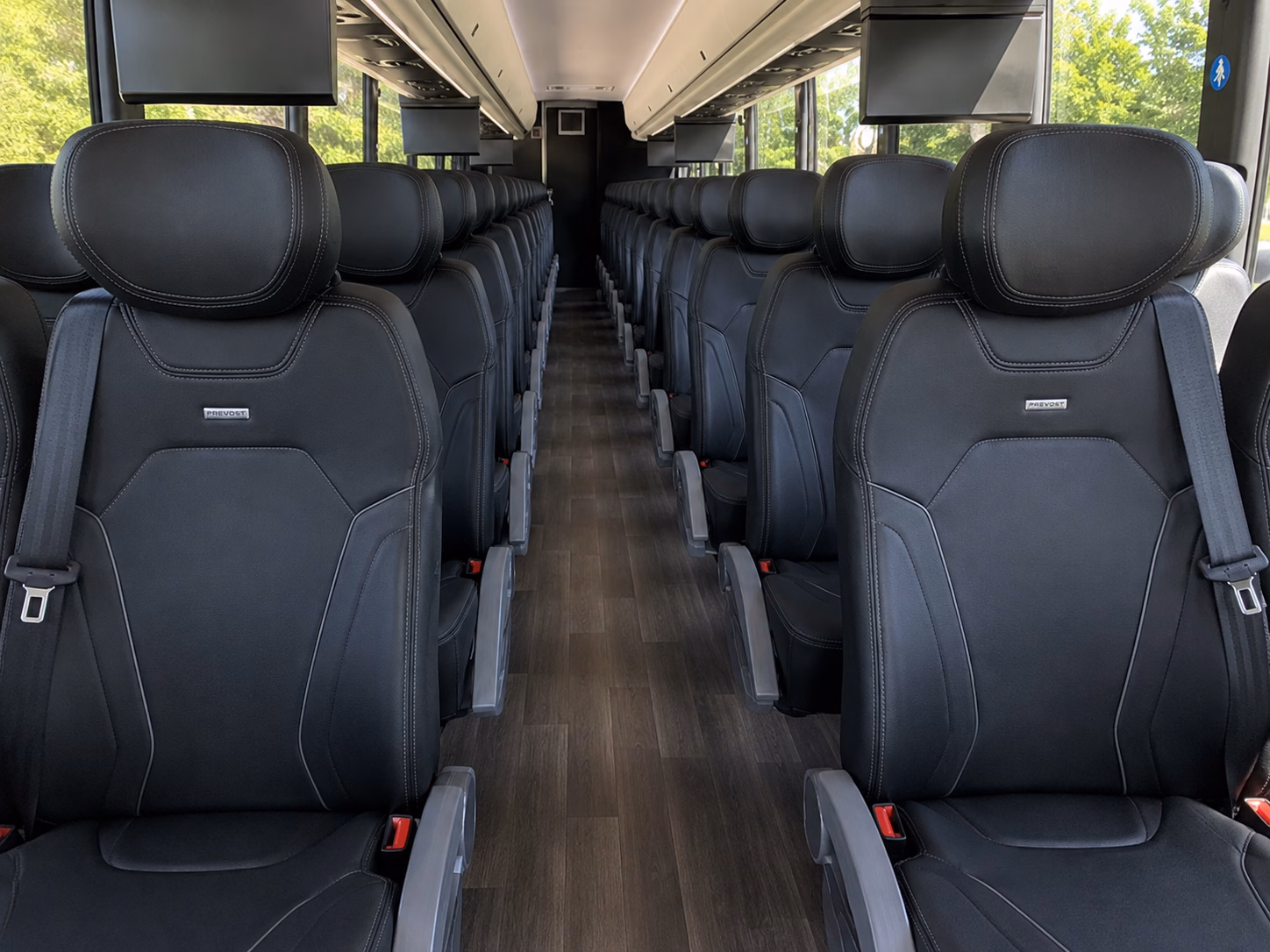 woodbridgecharterbuscompany com can help you get to laurita winery and central nj wine country