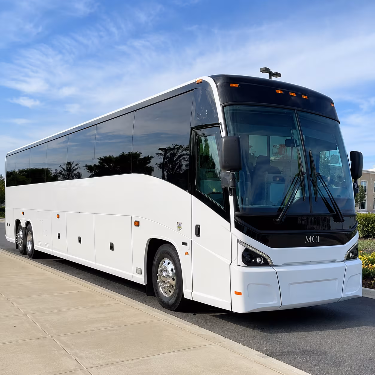 woodbridgecharterbuscompany com helps you compare long distance buses for school trips sports travel and group getaways